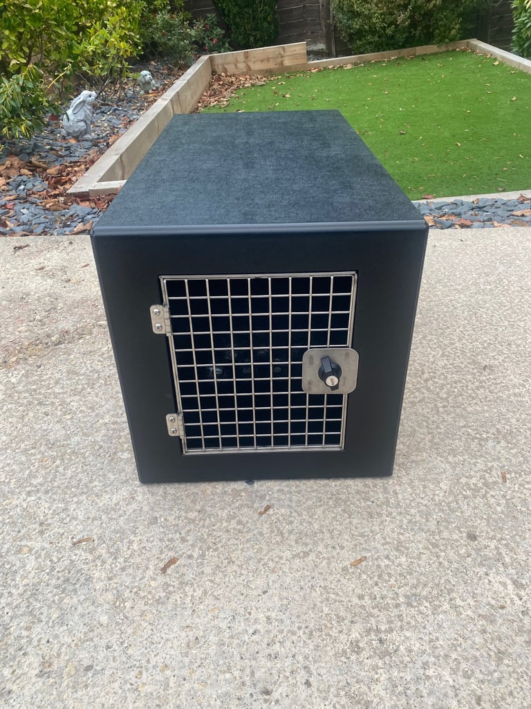 Transk9 B23 - B24 - B37 dog crate also DT box