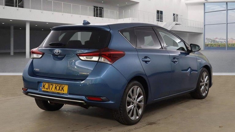 TOYOTA AURIS 1.8 VVT-h Excel CVT Euro 6 (s/s) 5dr (Safety Sense) 2017