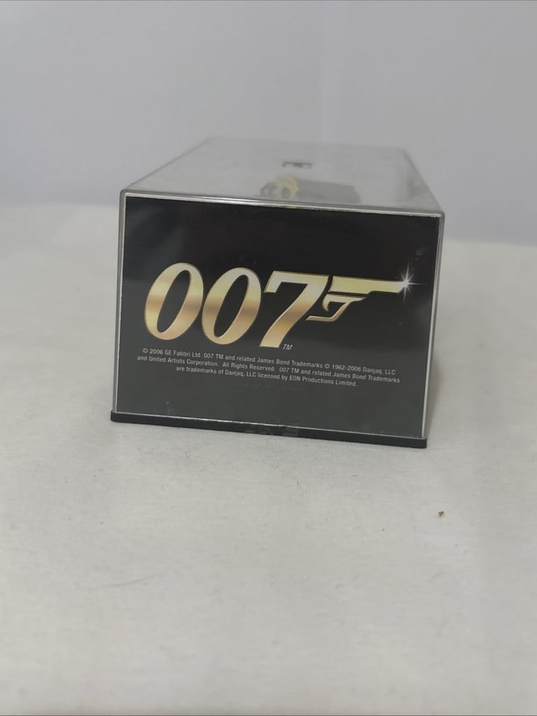 Eaglemoss 007 James Bond Citroen 2CV For Your Eyes Only