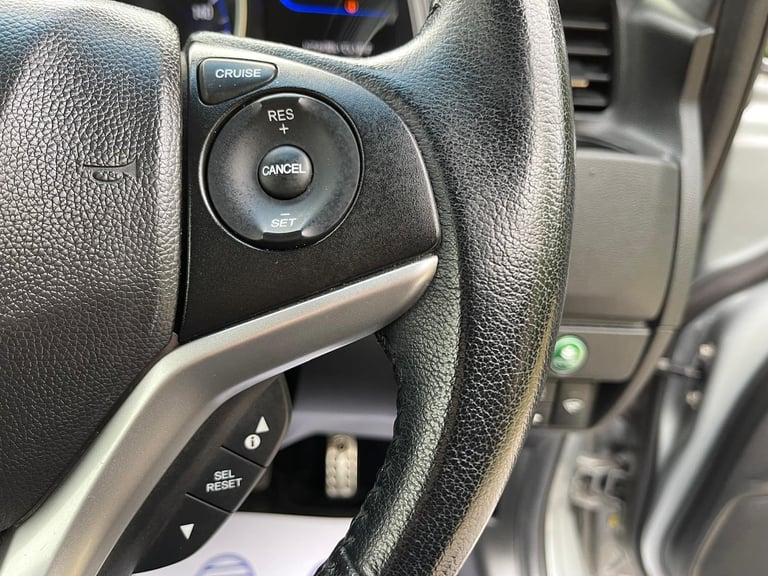 2013 Honda Fit  1.5 HYBRID/PETROL L PACKAGE ULEZ AUTO REVCAM ALLOY Hatchback Petrol/Electric Hybr...