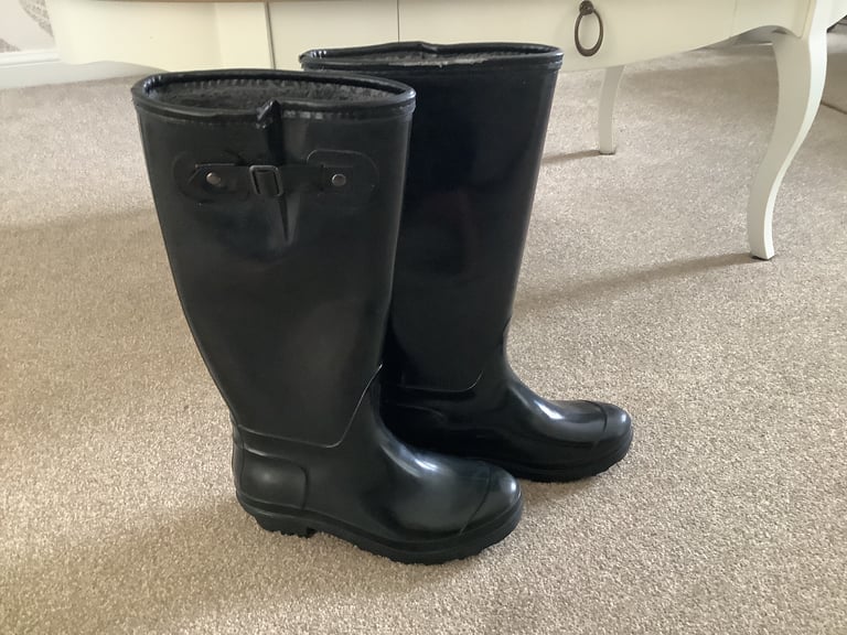 image for Ladies warm lined wellingtons size 6