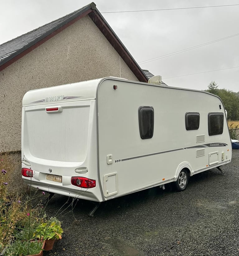 2008 Swift charisma 555 4 Berth with fixed bed