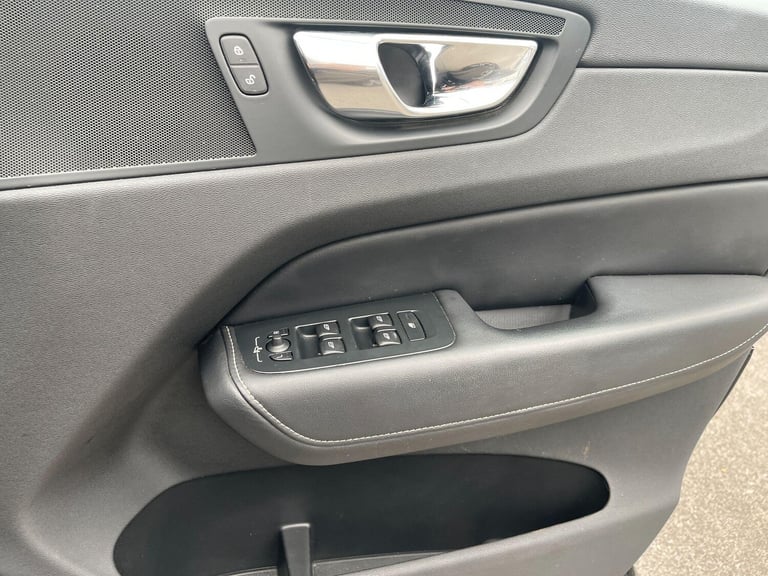 2019 Volvo XC60 2.0 T5 R-Design Auto AWD Euro 6 (s/s) 5dr ESTATE Petrol Automatic