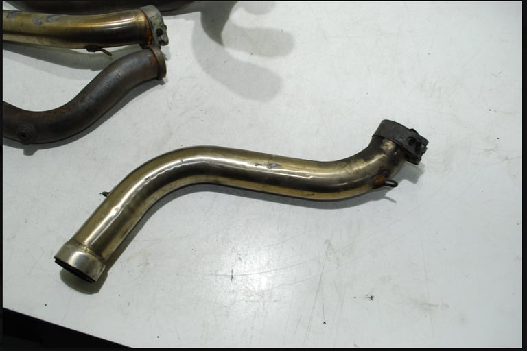 Complete Genuine Ducati Exhaust for Monster 93 to 01 with high mount link pipes
