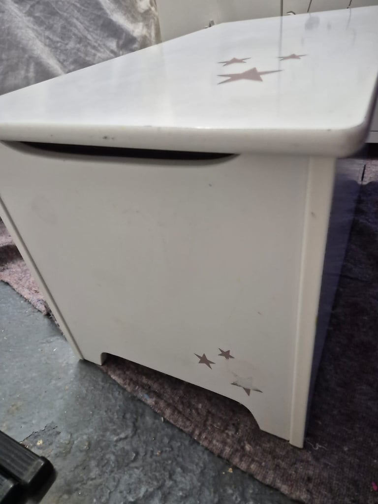 Tutti bambini wardrobe, changer, toy box and shelfd shelf