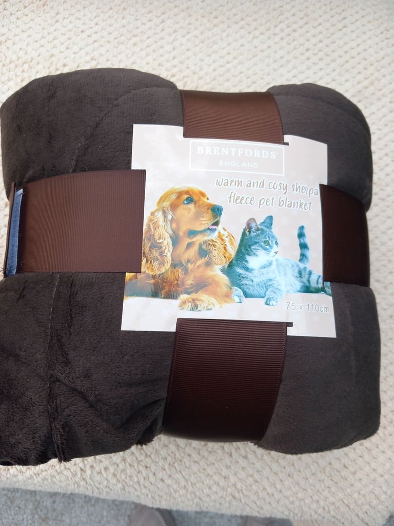 Brentford Sherpa Dog Fleece  B.N.W.T