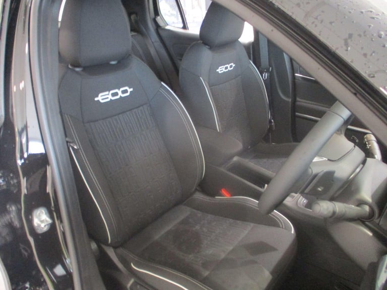 2025 Fiat 600 600 1.2 136hp Hybrid Edct-6 HATCHBACK Petrol/Electric Hybrid Automatic