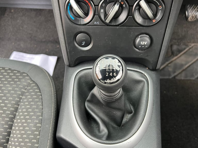 2009 Nissan Qashqai 1.5 dCi Visia 5dr HATCHBACK Diesel Manual