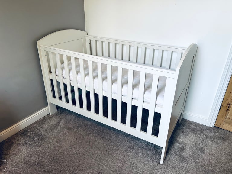 Mamas & Papas Cot & Cot Bed 