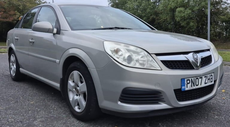 Low mileage, Long term owners, well cared for - 2007 Vauxhall Vectra Exclusiv 1.8 16V Petrol Manual