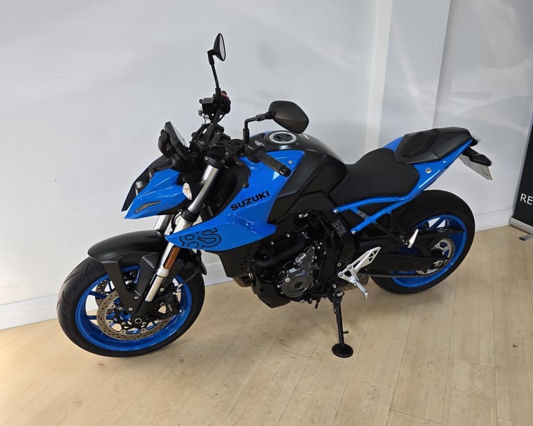 Suzuki GSX-8S
