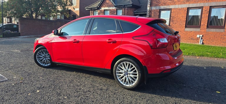 2014 Ford Focus 1.6 Zetec 5dr HATCHBACK Petrol Manual