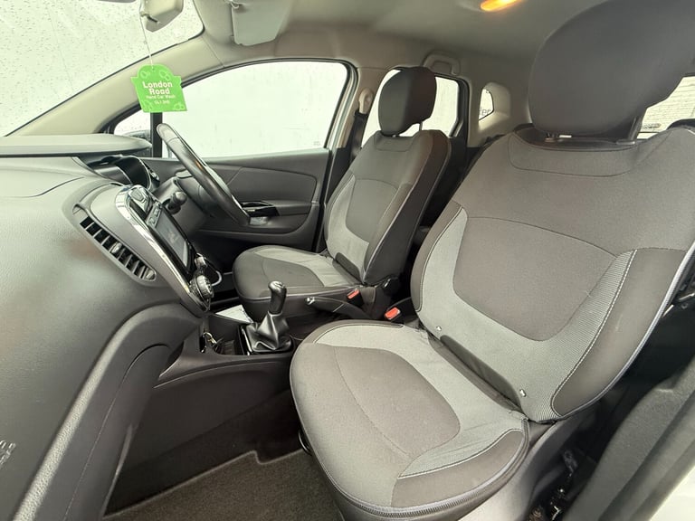 2016 Renault Captur 0.9 TCE 90 Dynamique S Nav 5dr HATCHBACK Petrol Manual