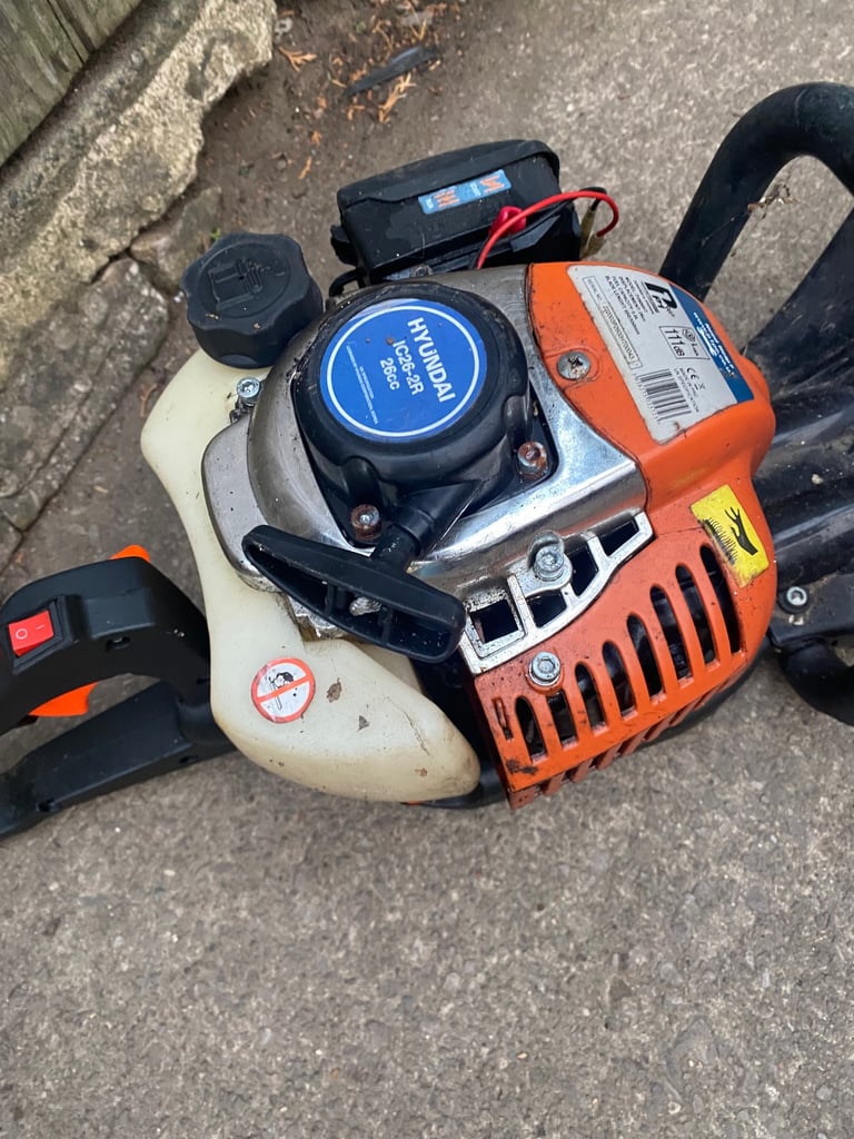 Used Hyundai Hedge trimmer 