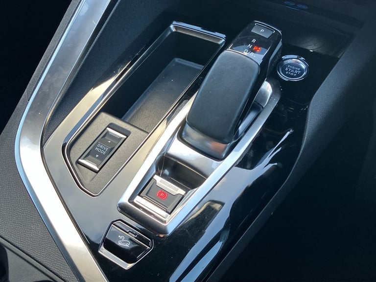 2021 Peugeot 3008 1.6 Hybrid4 300 GT 5dr e-EAT8 Estate PETROL/ELECTRIC Automatic