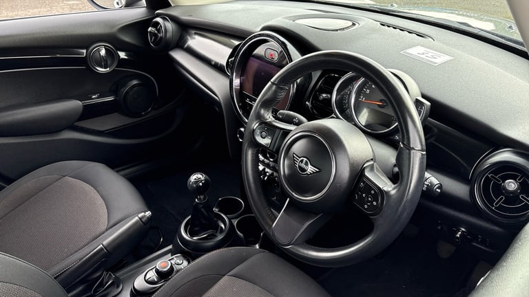 2021 MINI Hatch 1.5 Cooper Classic 5dr HATCHBACK PETROL Manual