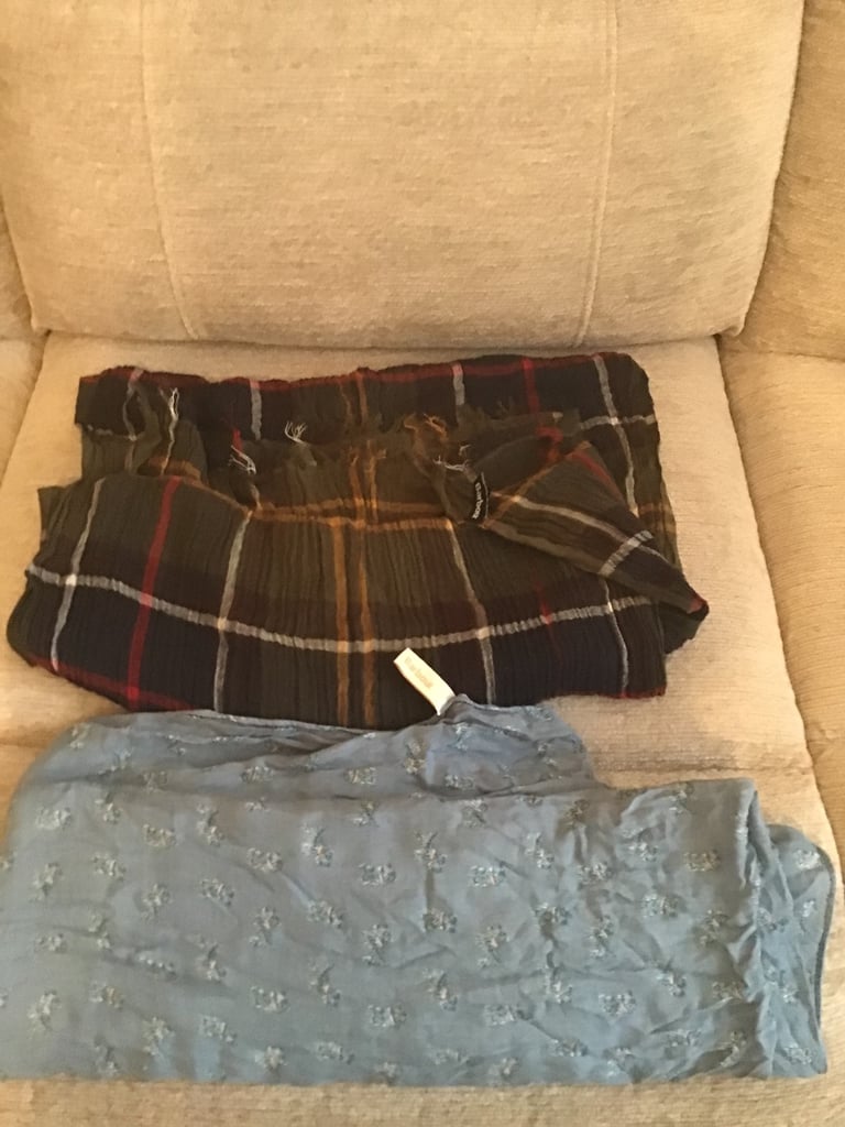image for Women Barbour Scarfs 