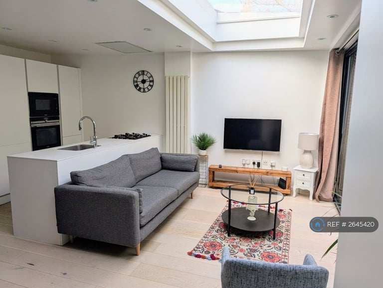 2 bedroom house in Beresford Court, Twickenham, TW1 (2 bed) (#2645420)