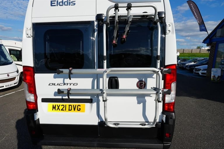 Elddis Chatsworth CV40 FIAT 3 BERTH 4 TRAVEL SEAT MOTORHOME