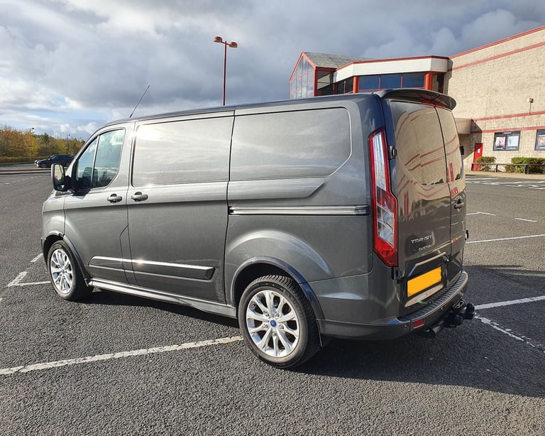 Ford, TRANSIT CUSTOM SPORT, Panel Van, 2016, Manual, 2198 (cc)