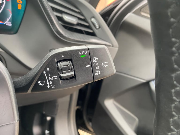 2023 BMW 1 Series 2.0 M135i Auto xDrive Euro 6 (s/s) 5dr HATCHBACK Petrol Automatic