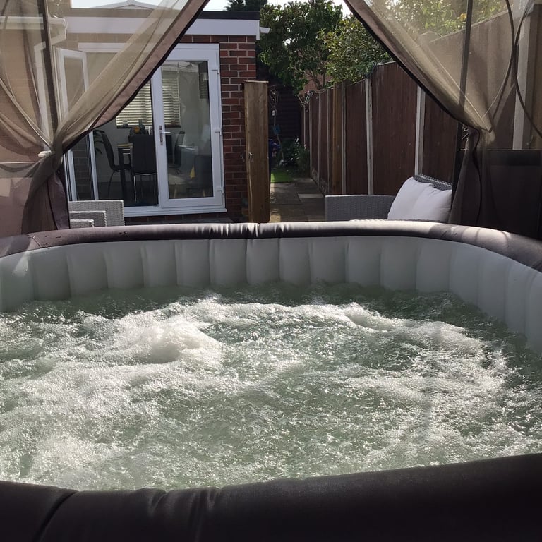 Used Hot tub for Sale in Barnsley, South Yorkshire | Gumtree