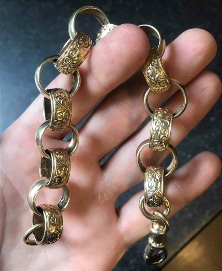 image for 9ct gold belcher bracelet 