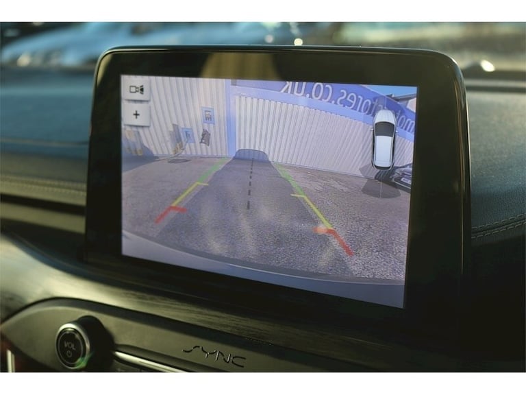 2019 Ford Focus EcoBlue Vignale Hatchback Diesel Manual