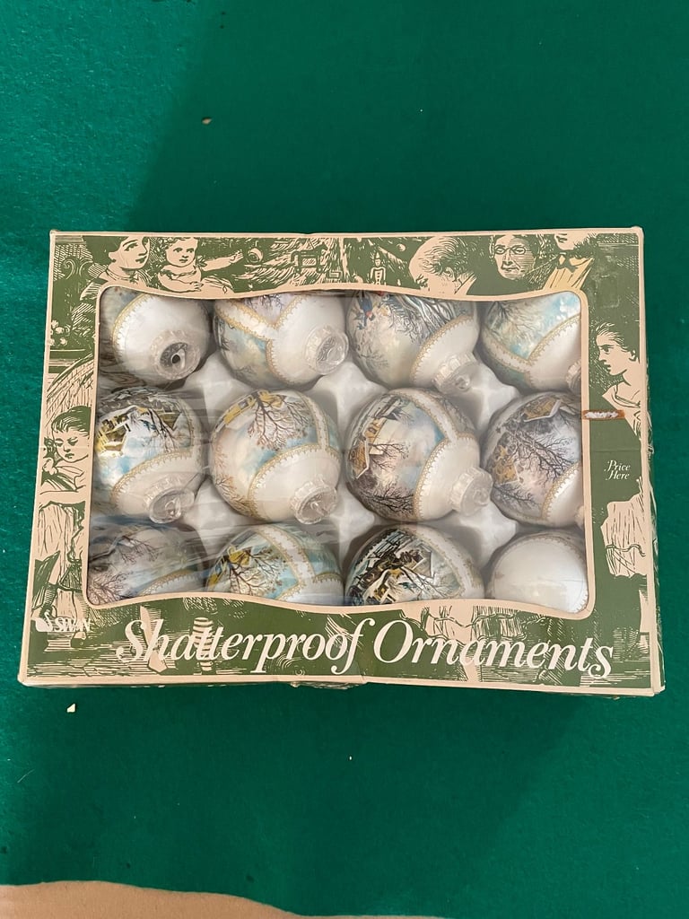 Vintage 90 Christmas Tree Decorations