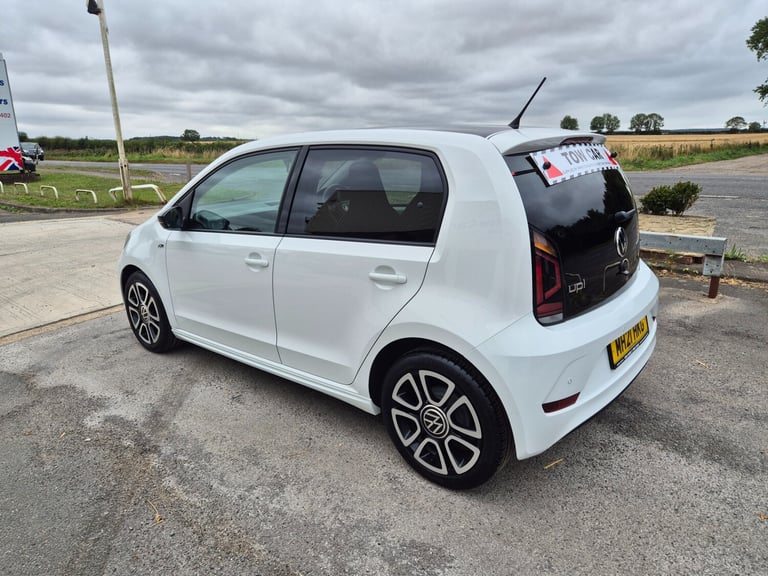 2021 Volkswagen up! 1.0 65PS R-Line 5dr HATCHBACK Petrol Manual