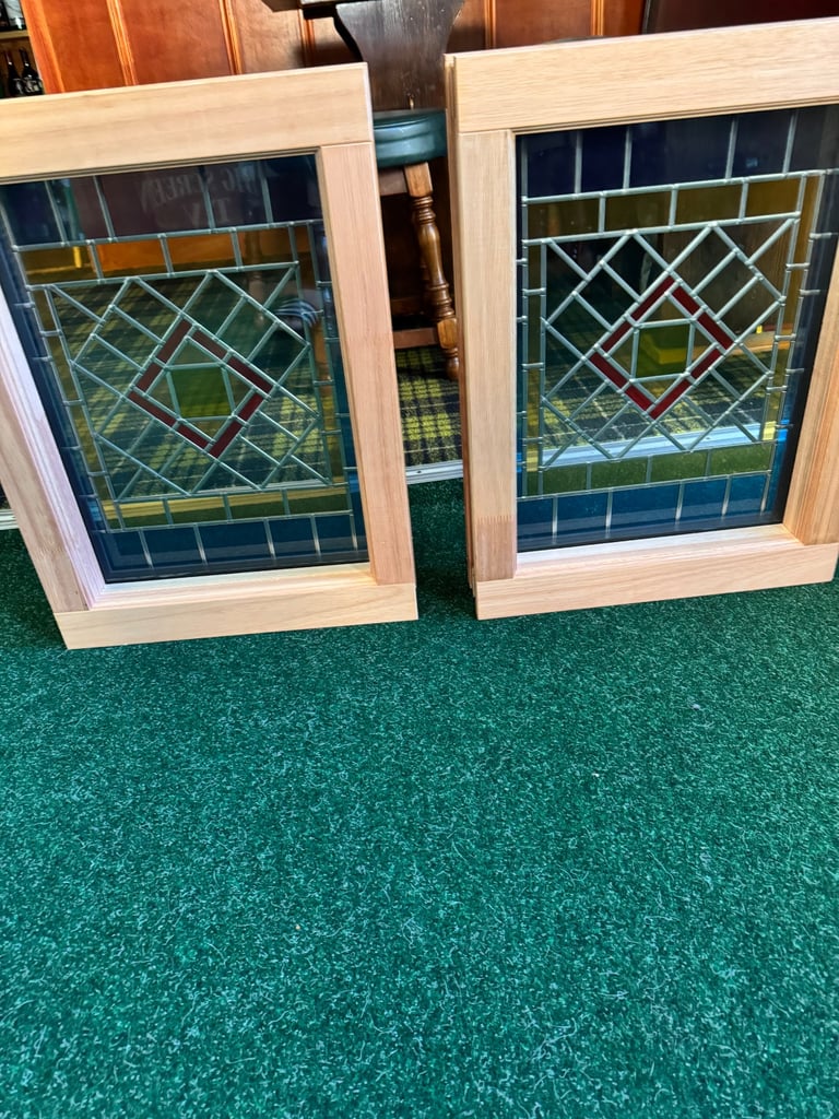Hardwood stained glass windows 