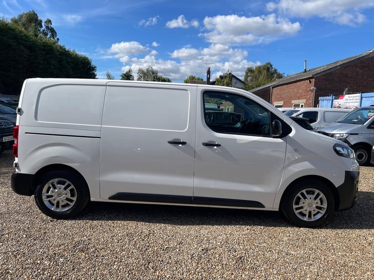 2021 Vauxhall Vivaro 1.5 Turbo D 2700 Dynamic L1 H1 Euro 6 (s/s) 6dr PANEL VAN Diesel Manual