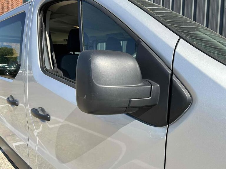 2019 Vauxhall Vivaro 1.6 CDTi 2900 Combi Van Double Cab 5dr Diesel Manual L2 H1 Euro 6 (s/s) (9  ...