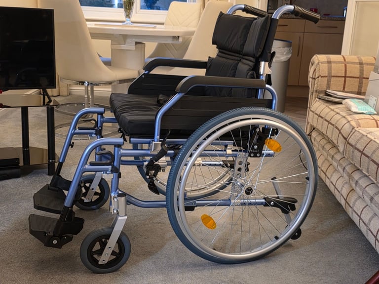 Aktiv X5 Wheelchair Self Propelled Wheelchair - 4 weeks old
