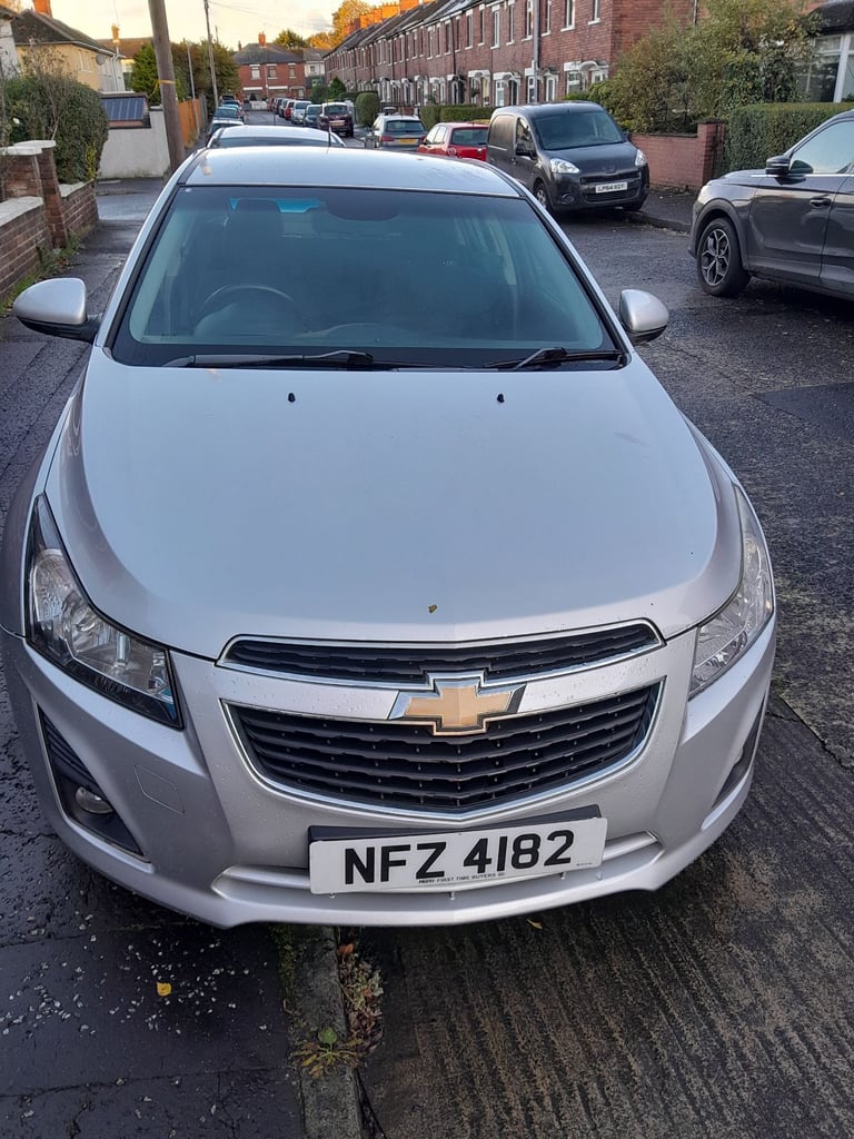 Chevrolet, CRUZE, Hatchback, 2013, Manual, 1598 (cc), 5 doors