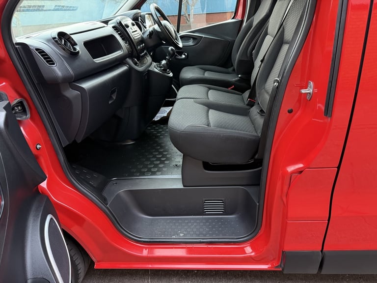 VAUXHALL VIVARO 1.6 CDTi 2900 Sportive 2018