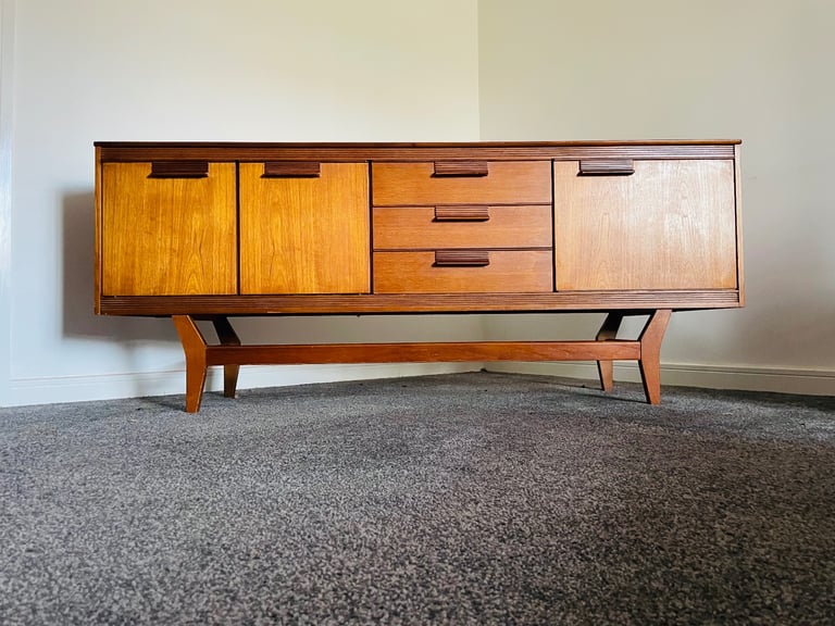 Teak beautility sideboard 70s