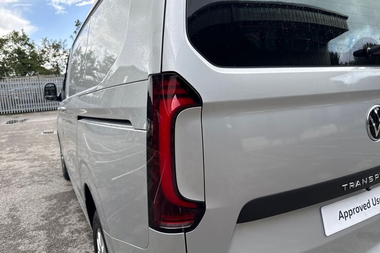 2025 Volkswagen Transporter 2.0 TDI 150 Commerce Pro Van Auto PANEL VAN DIESEL Automatic