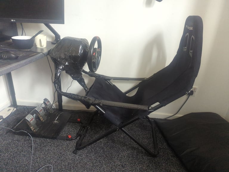 image for Playseat racing rig, wheel and pedals