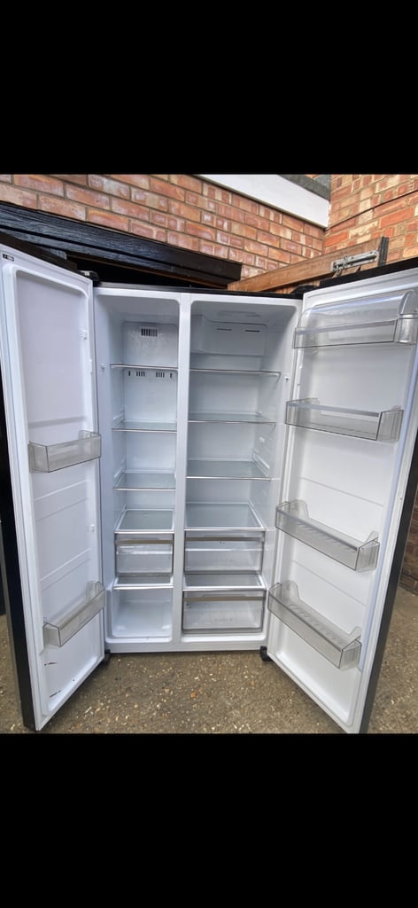Kenwood American fridge freezer #59