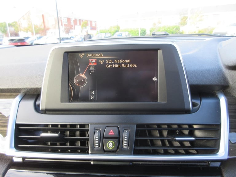 2016 BMW 2 Series Gran Tourer 220i Luxury Gran Tourer ESTATE Petrol Automatic