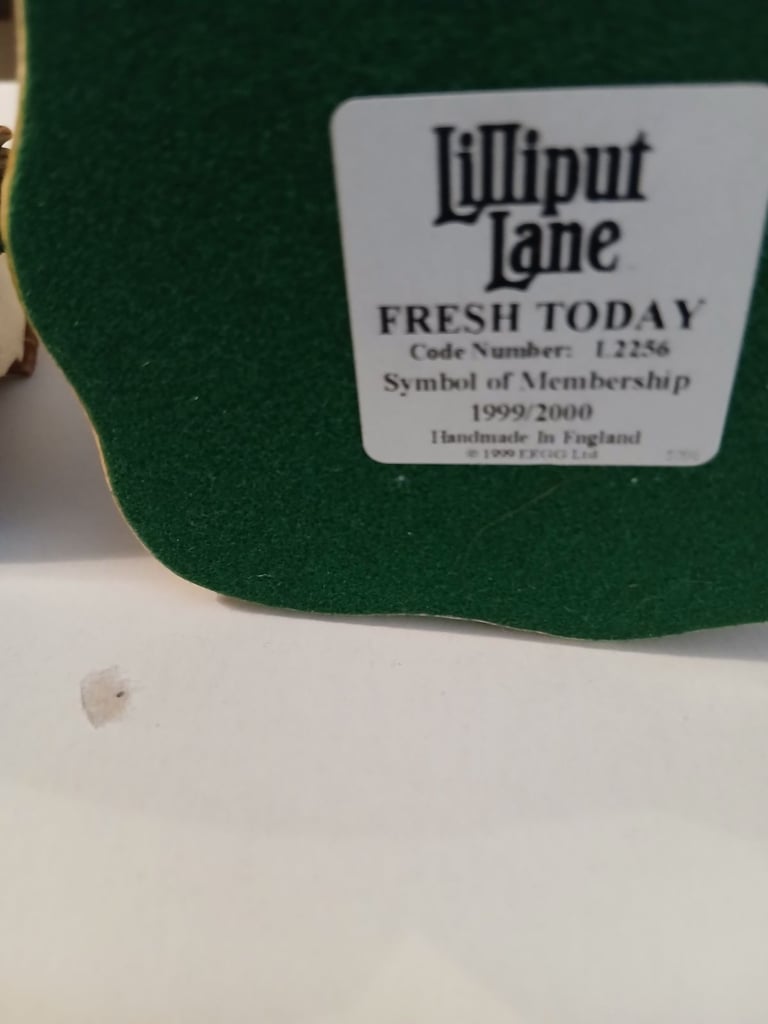 Lilliput lane cottages 