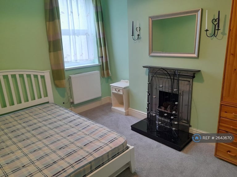 3 bedroom house in Oakland Road, Swansea, SA3 (3 bed) (#2643670)