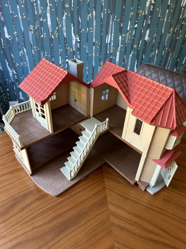 Sylvanian Families Willow Hall House 