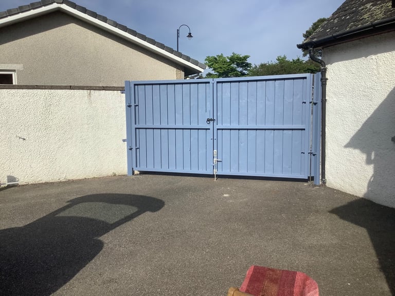 LOVELY 3 bedroom 2 bathroom SPACIOUS COTTAGE IN NEWTONMORE