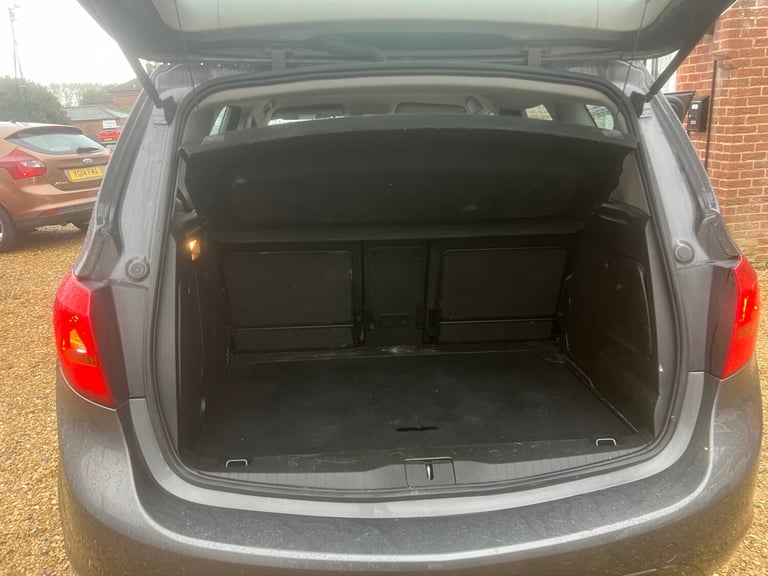 2012 Vauxhall Meriva 1.4i 16V Active 5dr MPV Petrol Manual