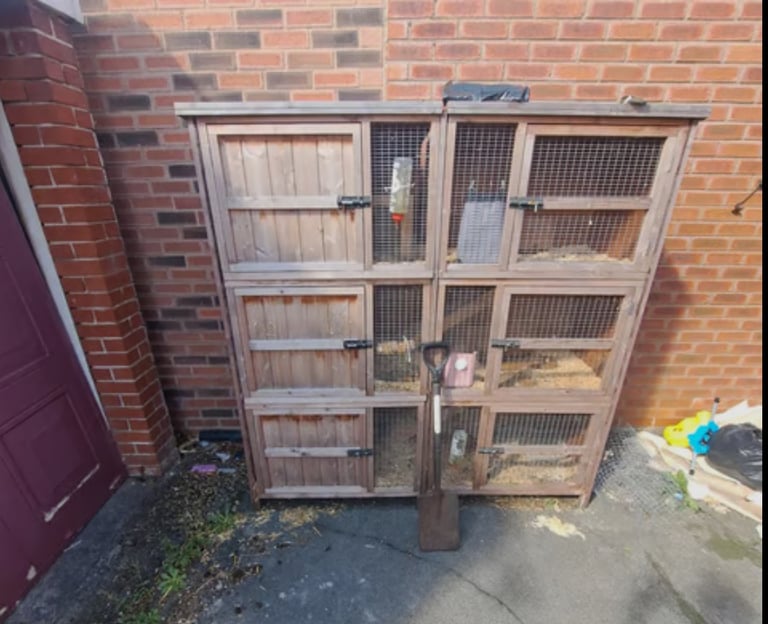 Chartwell 6 Foot Triple 3 Tier Rabbit/Guinea Pig Hutch