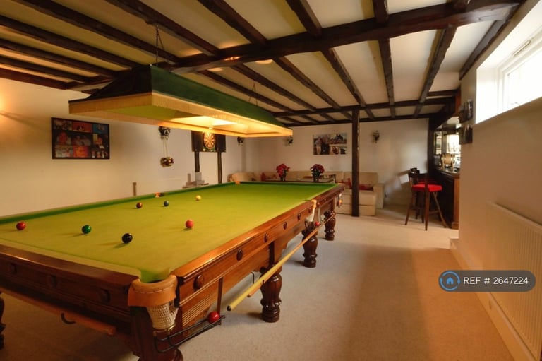 4 bedroom house in Northcourt, Pangbourne, Reading, RG8 (4 bed) (#2647224)