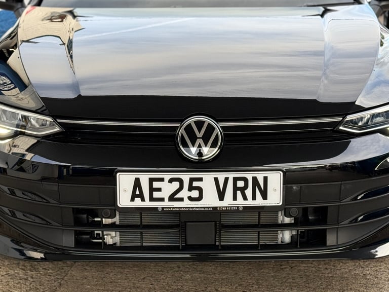 2025 Volkswagen Golf 1.5 TSI Match 5dr, UNDER 3300 MILES, MAY 2028 VOLKSWAGEN WARRANTY HATCHBACK ...