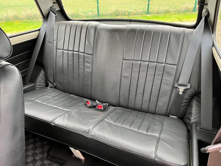 ROVER MINI PAUL SMITH RARE INVESTABLE CLASSIC MINI 1300 AUTOMATIC 1 OF 1800 MADE